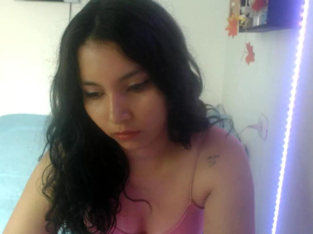 Hannah__Klein on Cam4 