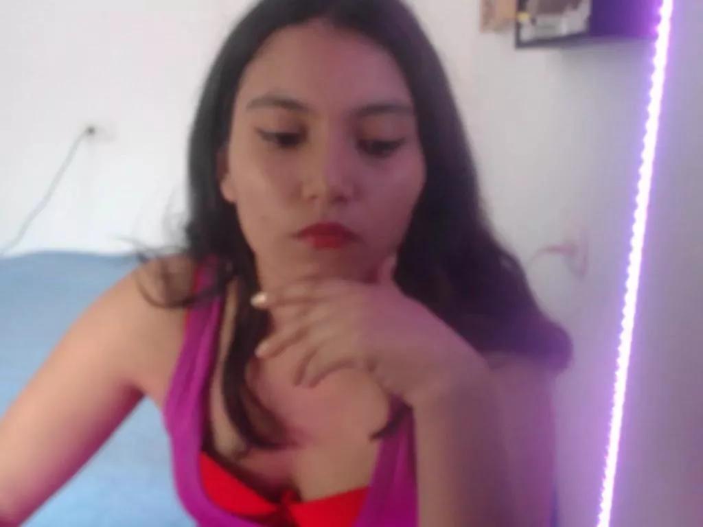 Hannah__Klein on Cam4 