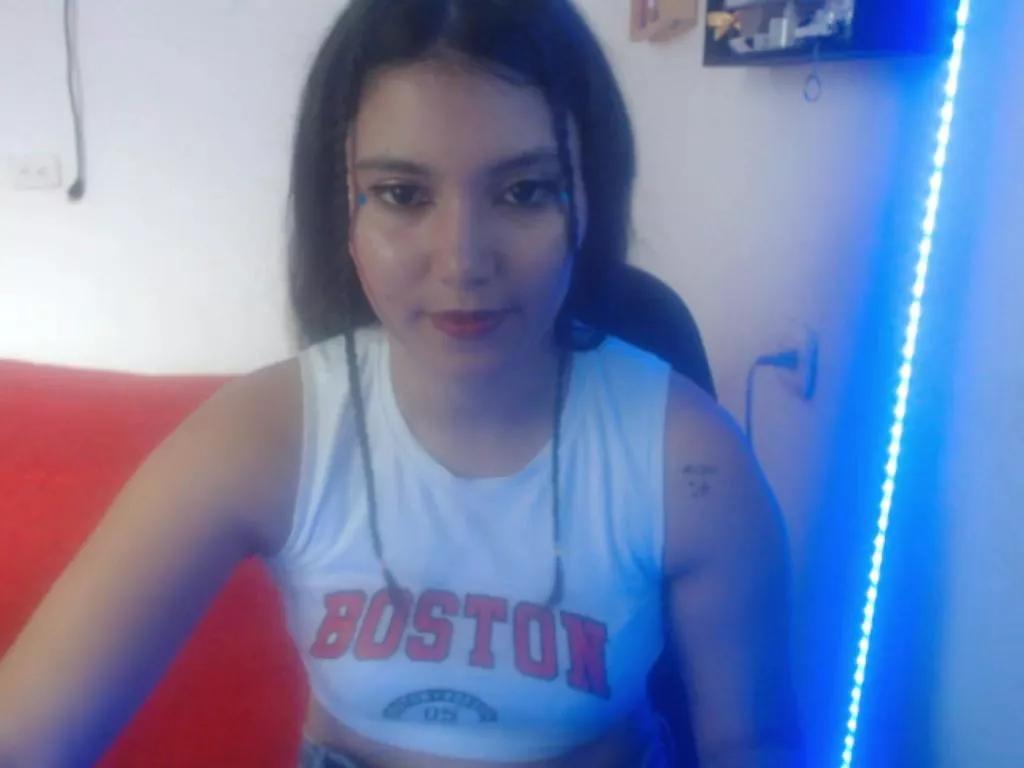 Hannah__Klein on Cam4 
