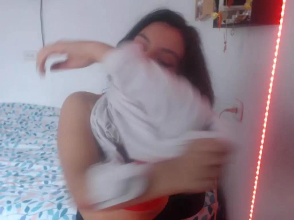 Hannah__Klein on Cam4 