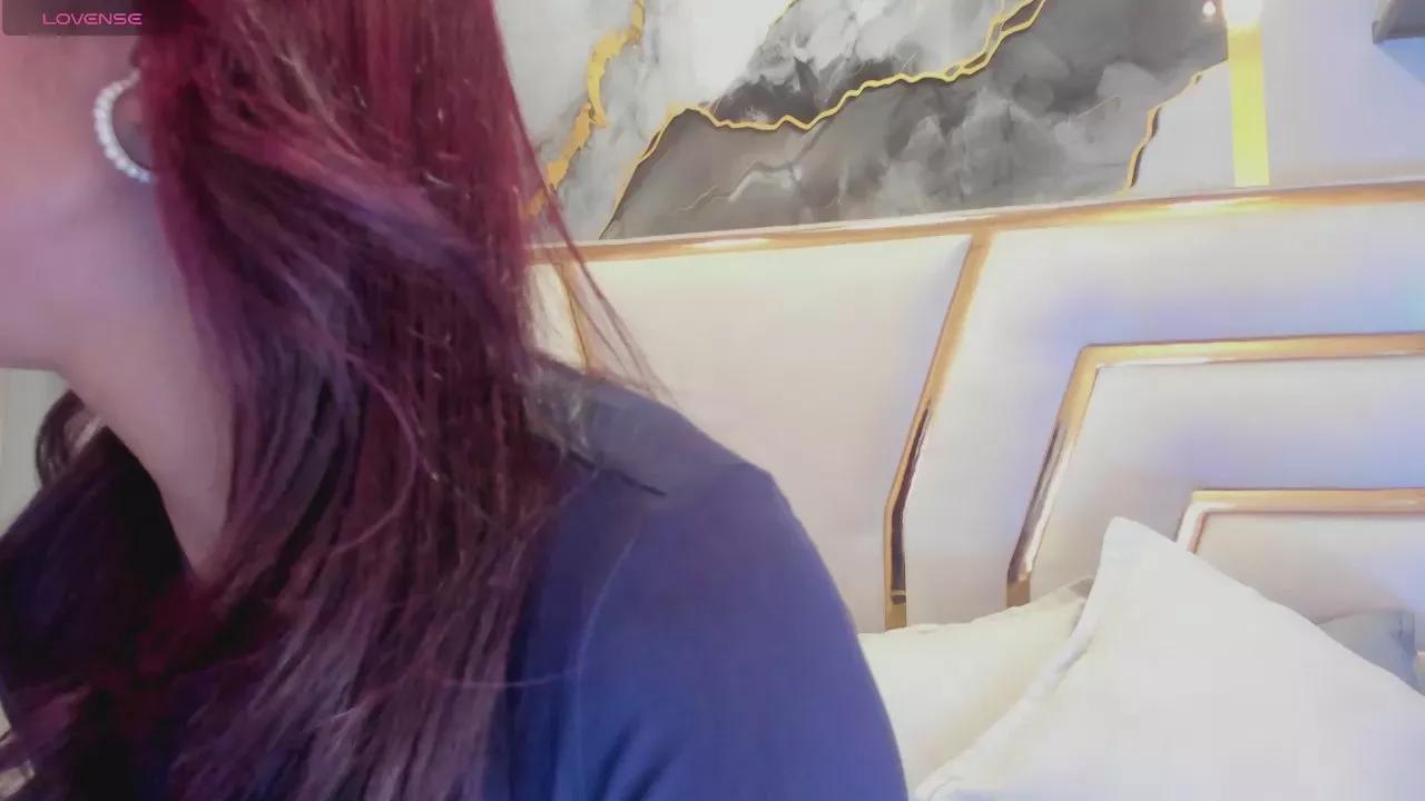 HannaPetit on Cam4 