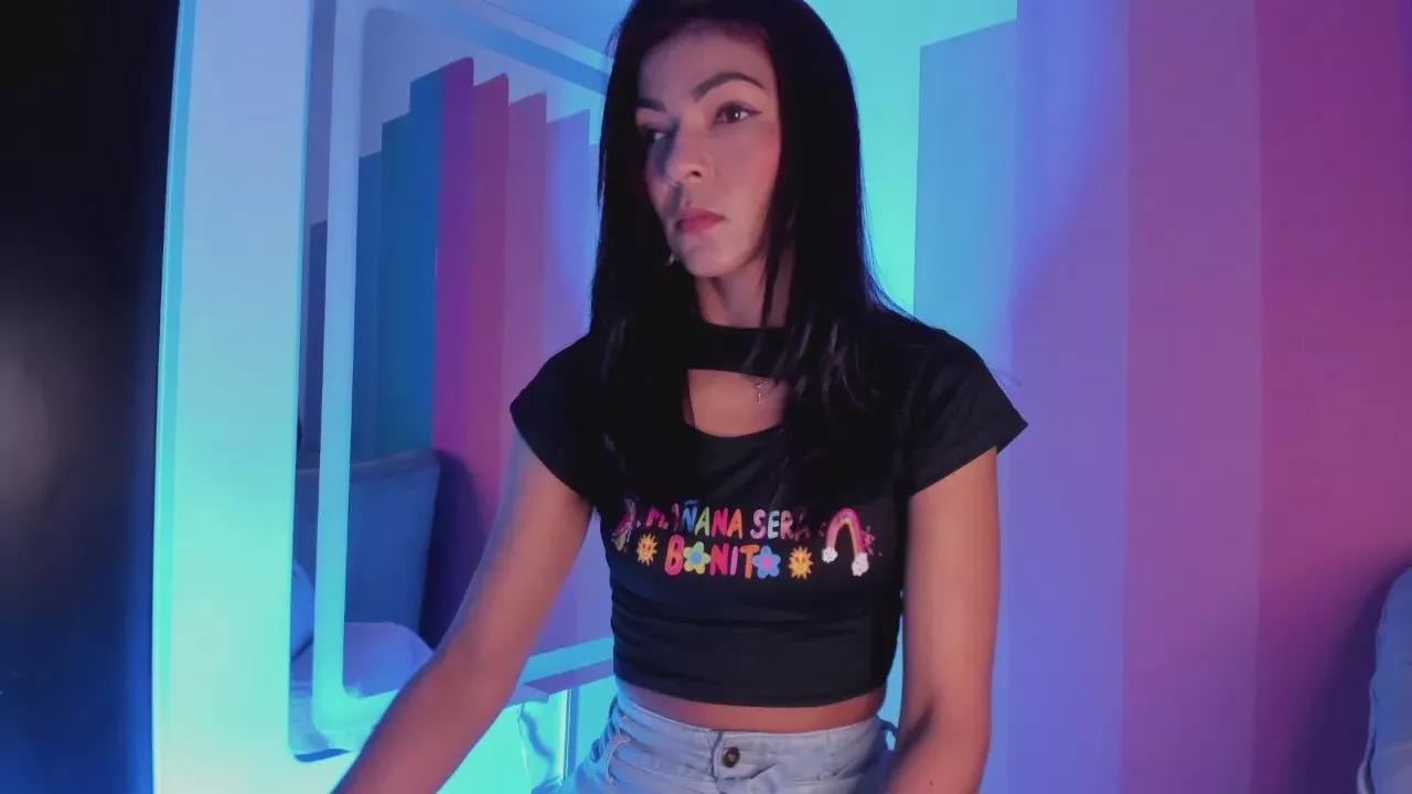 HannaPetit on Cam4 