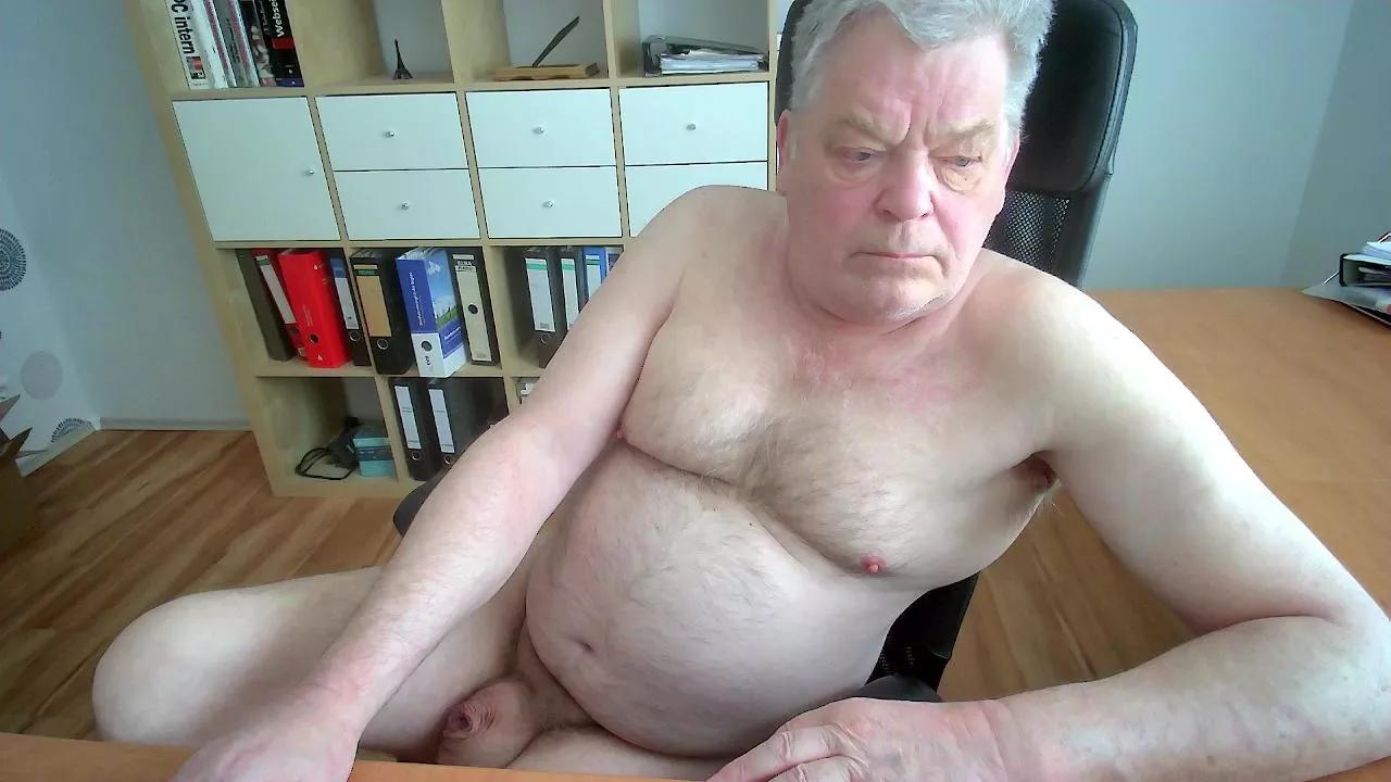 HarryOnline24 on Cam4 