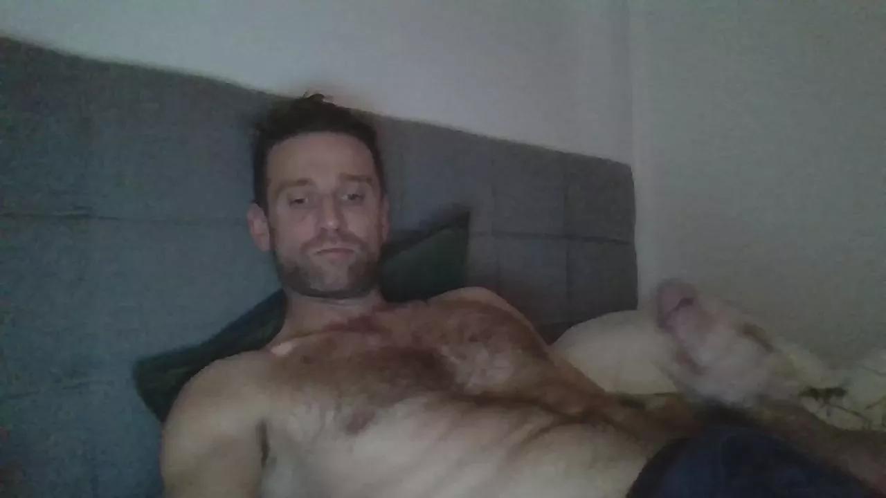 hartdickleon on Cam4 