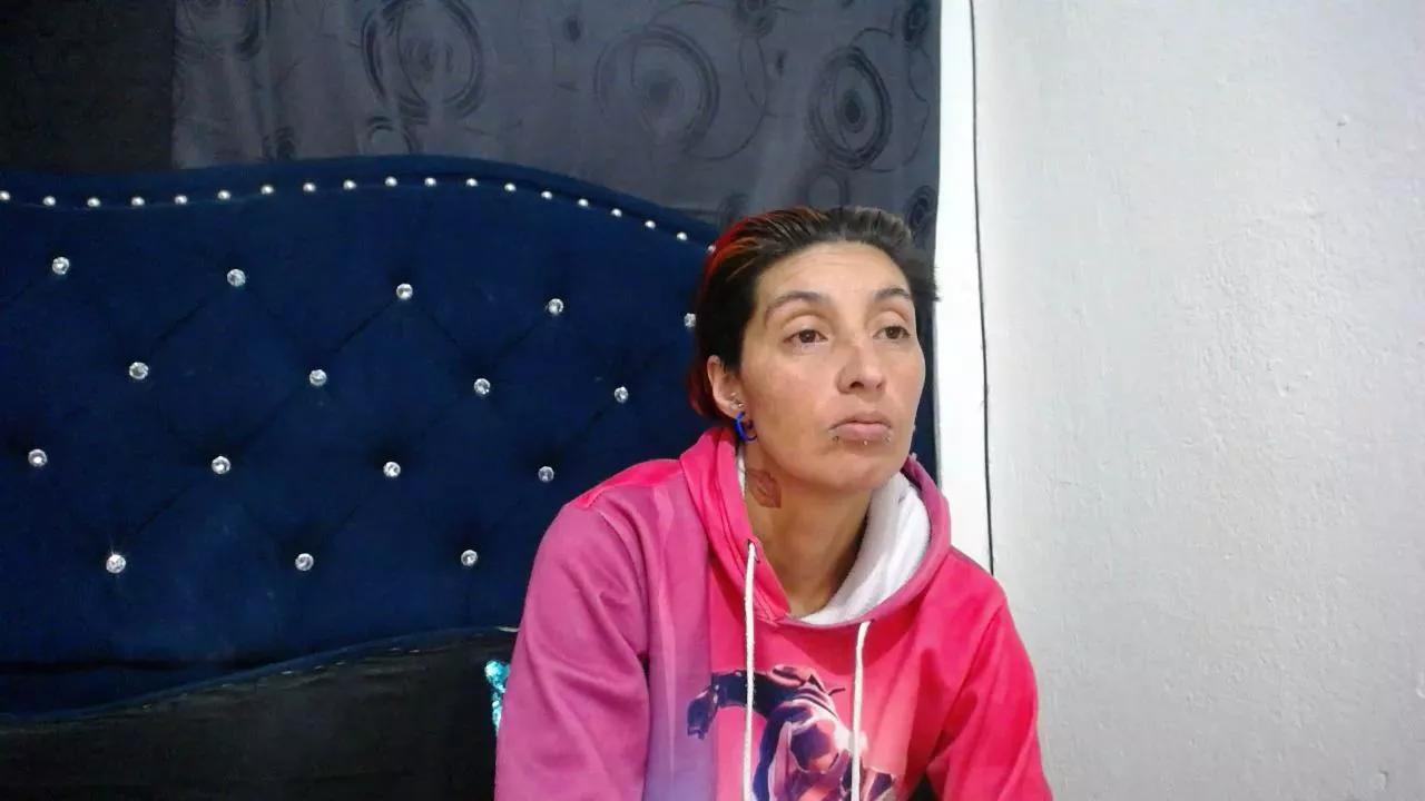 hasbleidy_hot on Cam4 