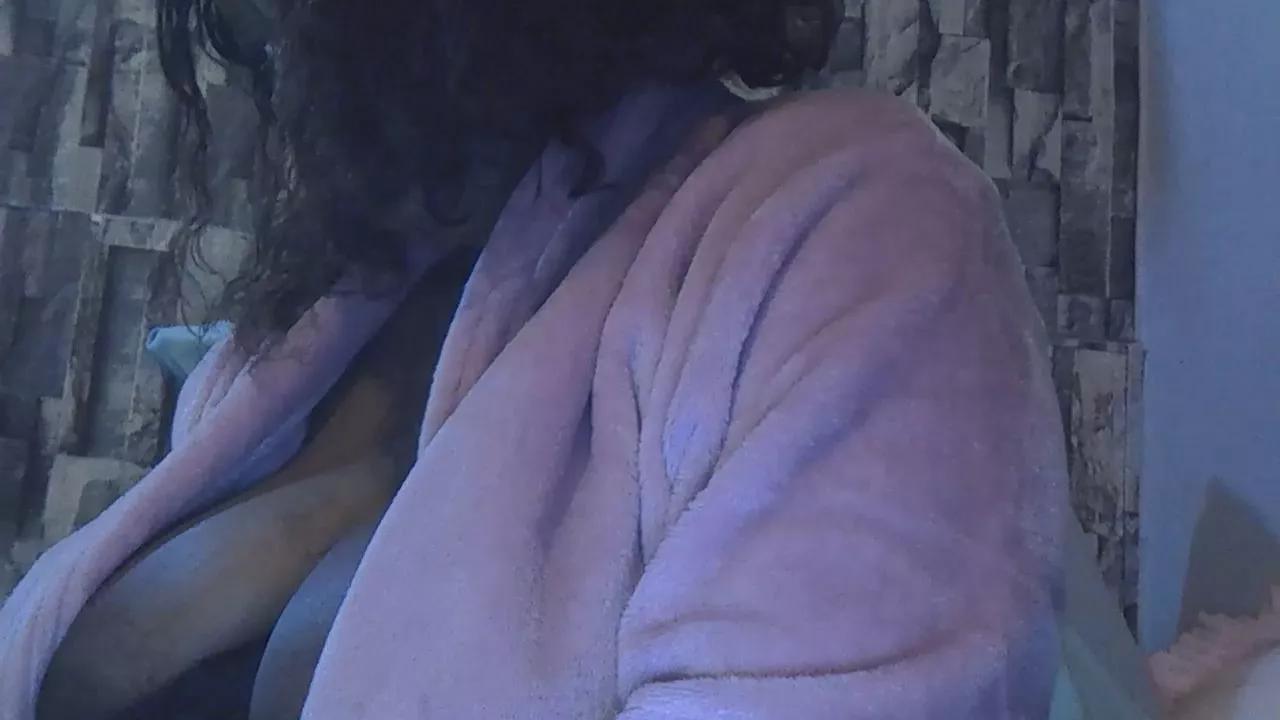 HawaiiX21 on Cam4 