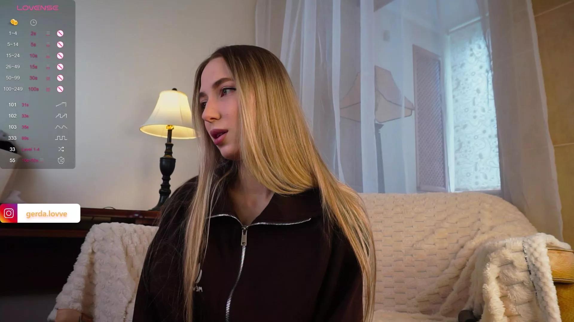heida_moor on Cam4 