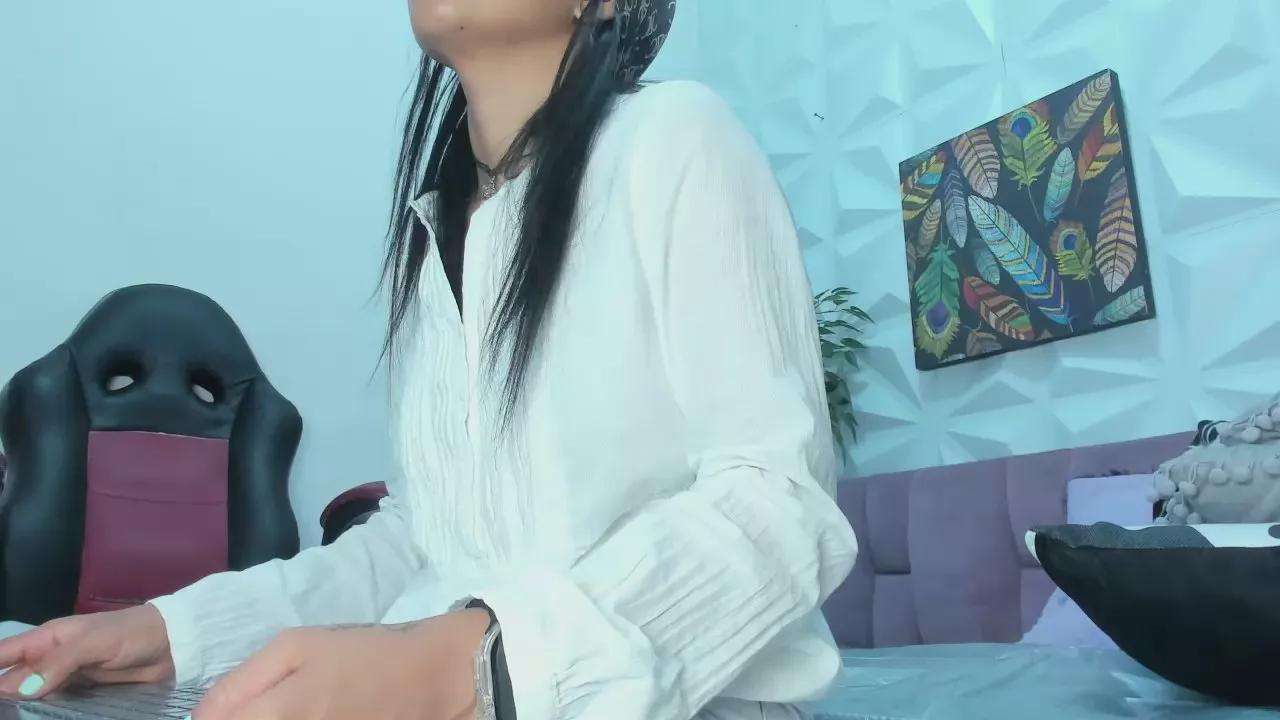 Hellen_Sky on Cam4 