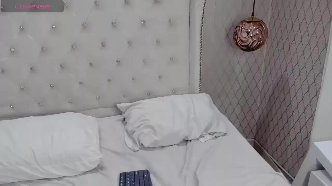 Hera_juno on Cam4 