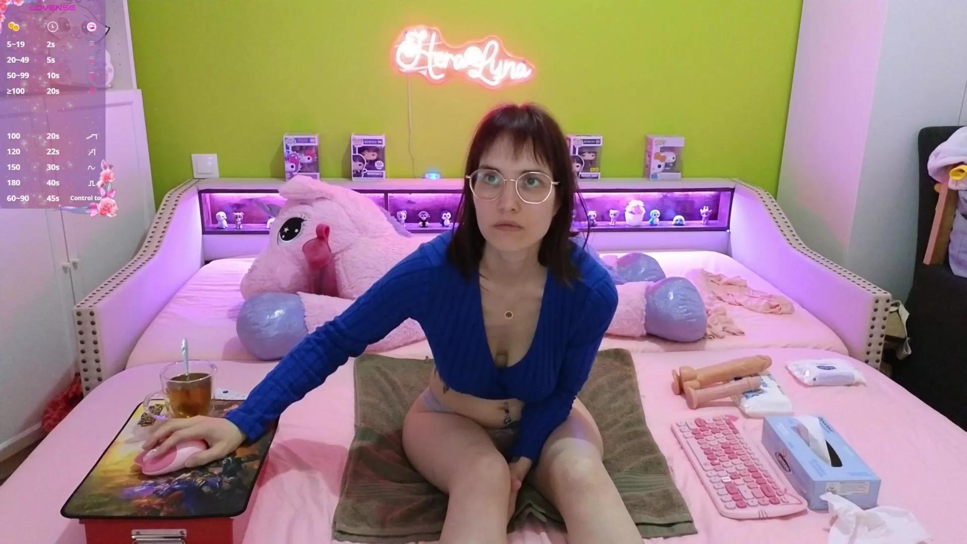 HeraLuna on Cam4 