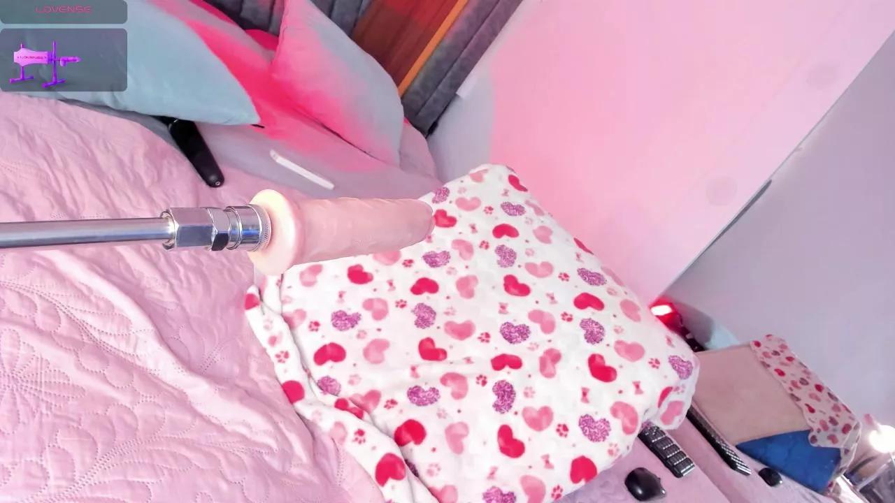 Hilay_Smile_ on Cam4 