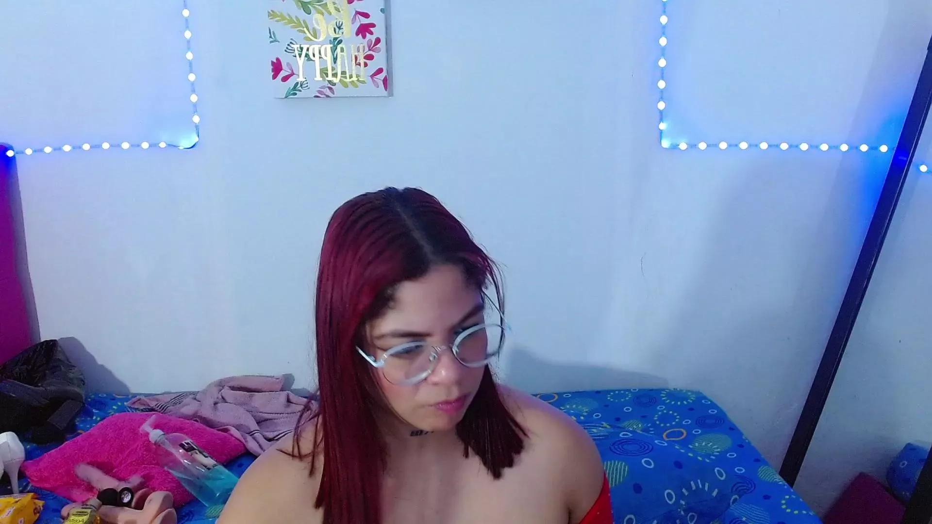 horny_cougar1 on Cam4 
