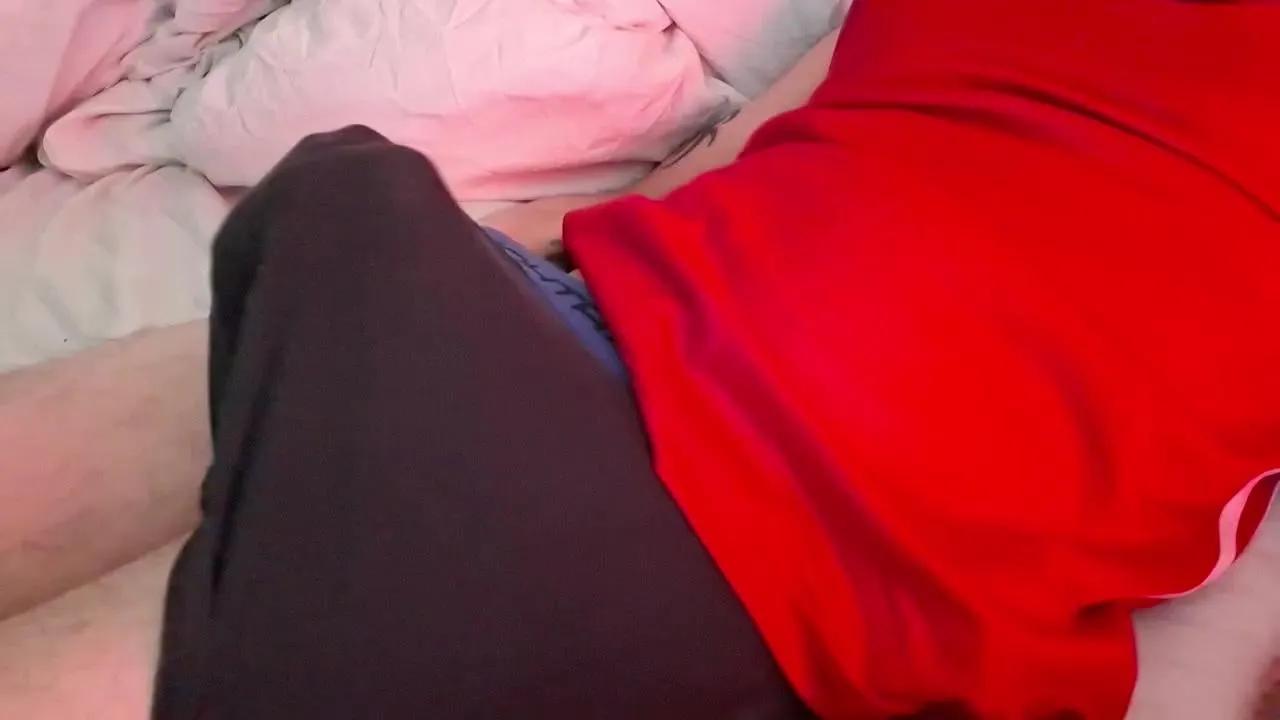 Offline Hornyguy8393 on Cam4