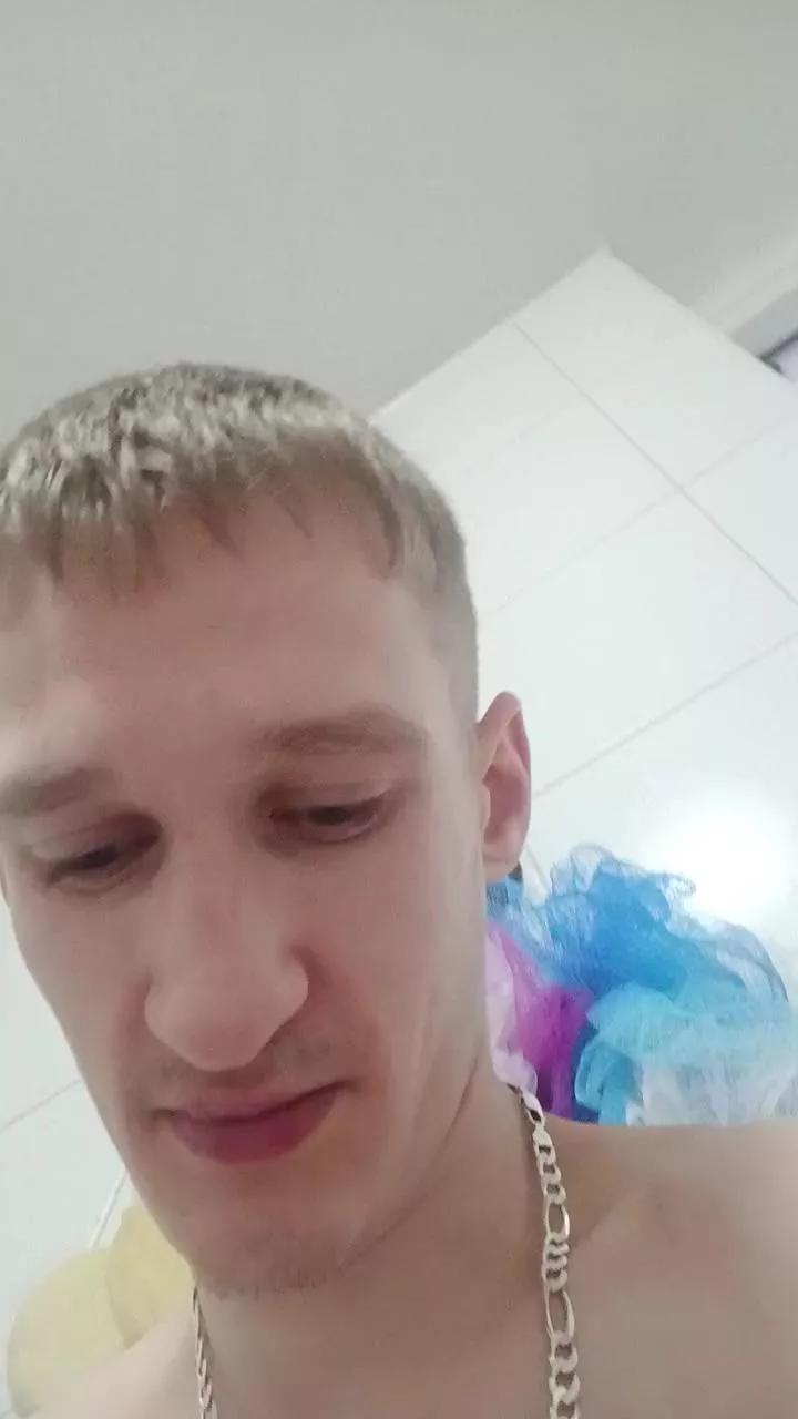HornyPornyGuy on Cam4 
