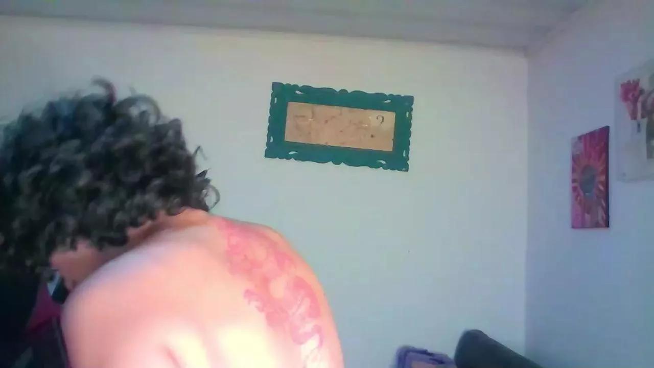 Offline Hot_crisps on Cam4