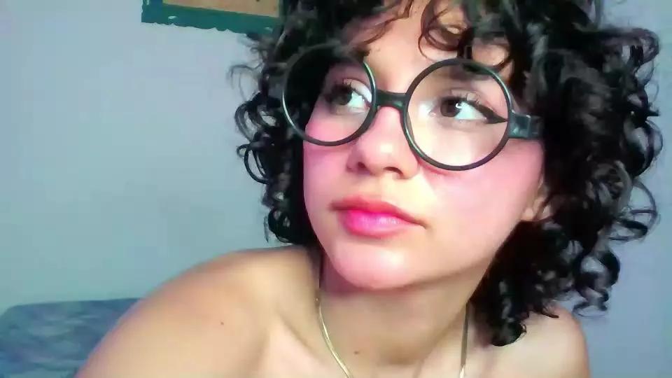 Offline Hot_crisps on Cam4