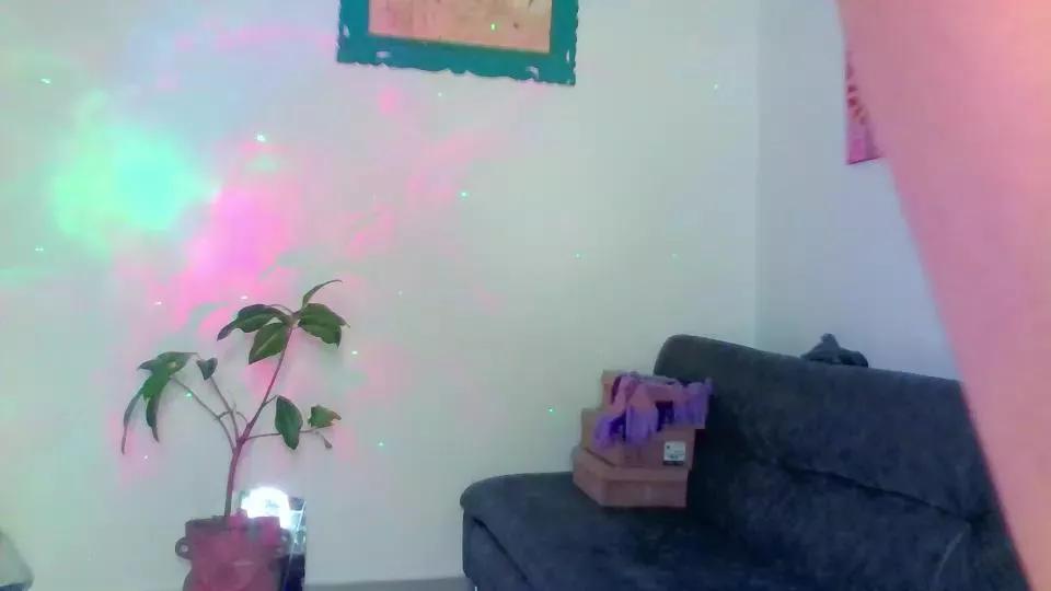 Offline Hot_crisps on Cam4