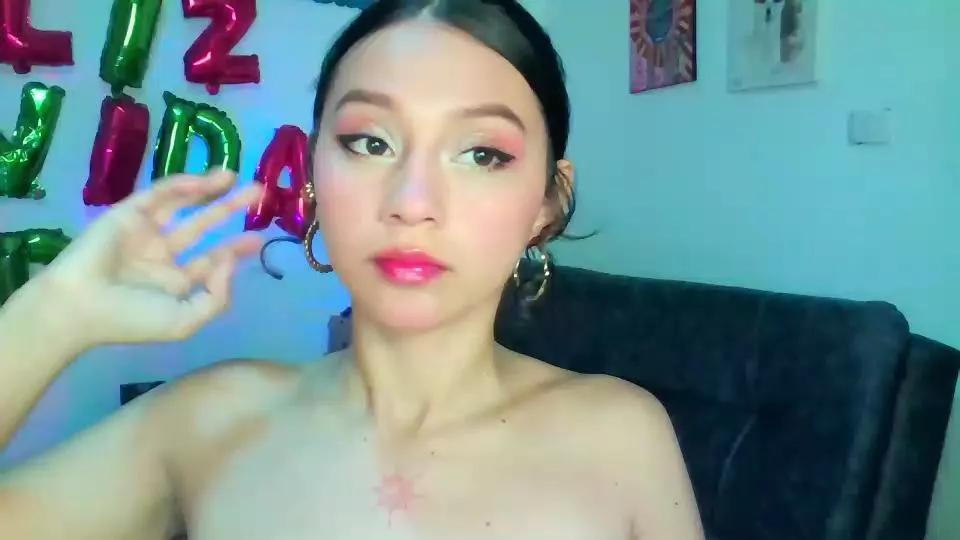 Offline Hot_crisps on Cam4