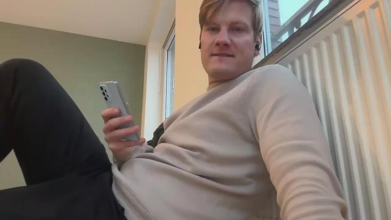 hotbody18y on Cam4 