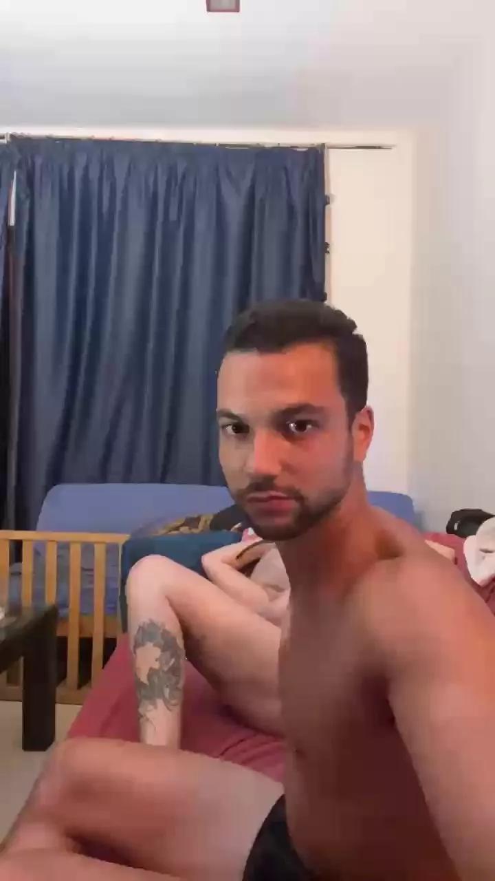 Hotcollageboy on Cam4 