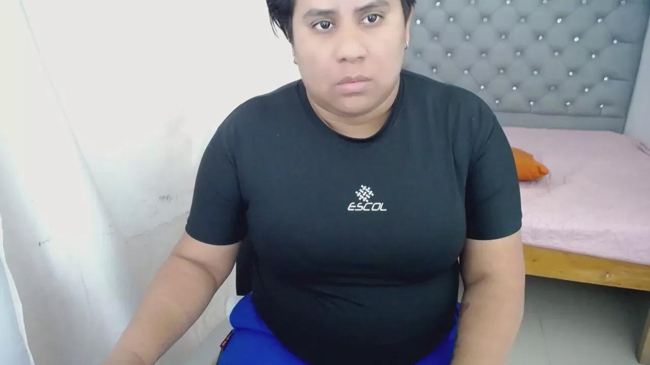 Offline hotlesby4uxxx on Cam4