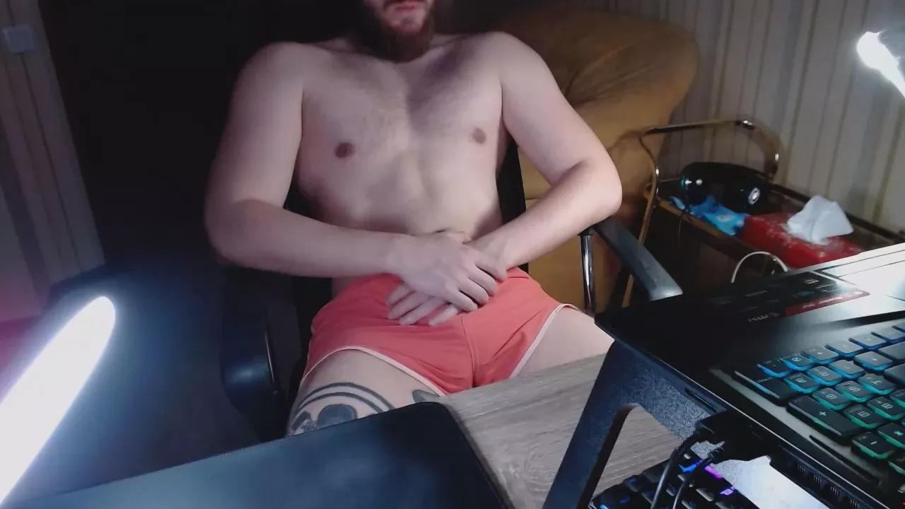 hotstudnextdoor on Cam4 