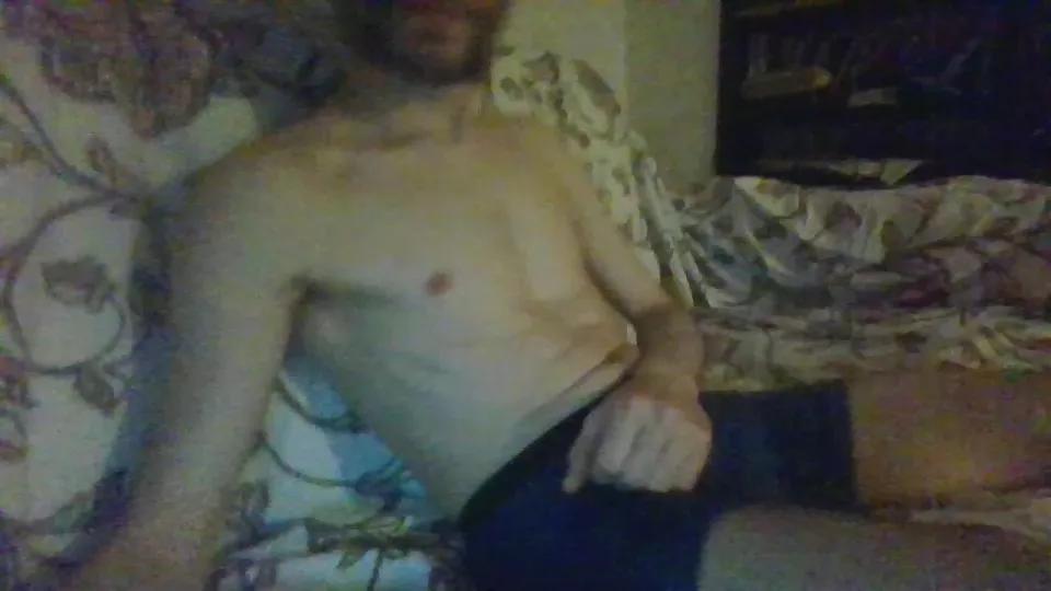 hugebobever on Cam4 
