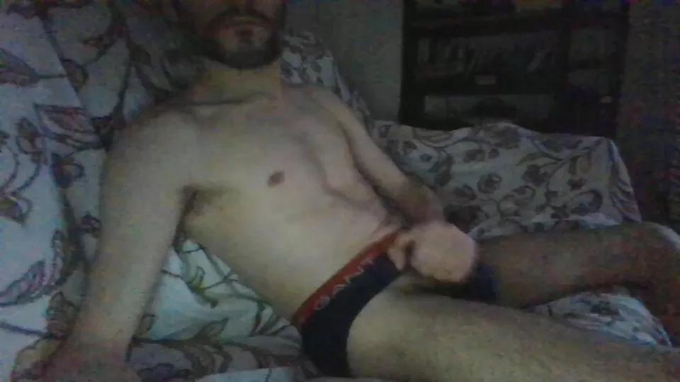 hugebobever on Cam4 