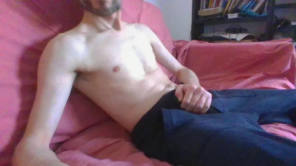 hugebobever on Cam4 
