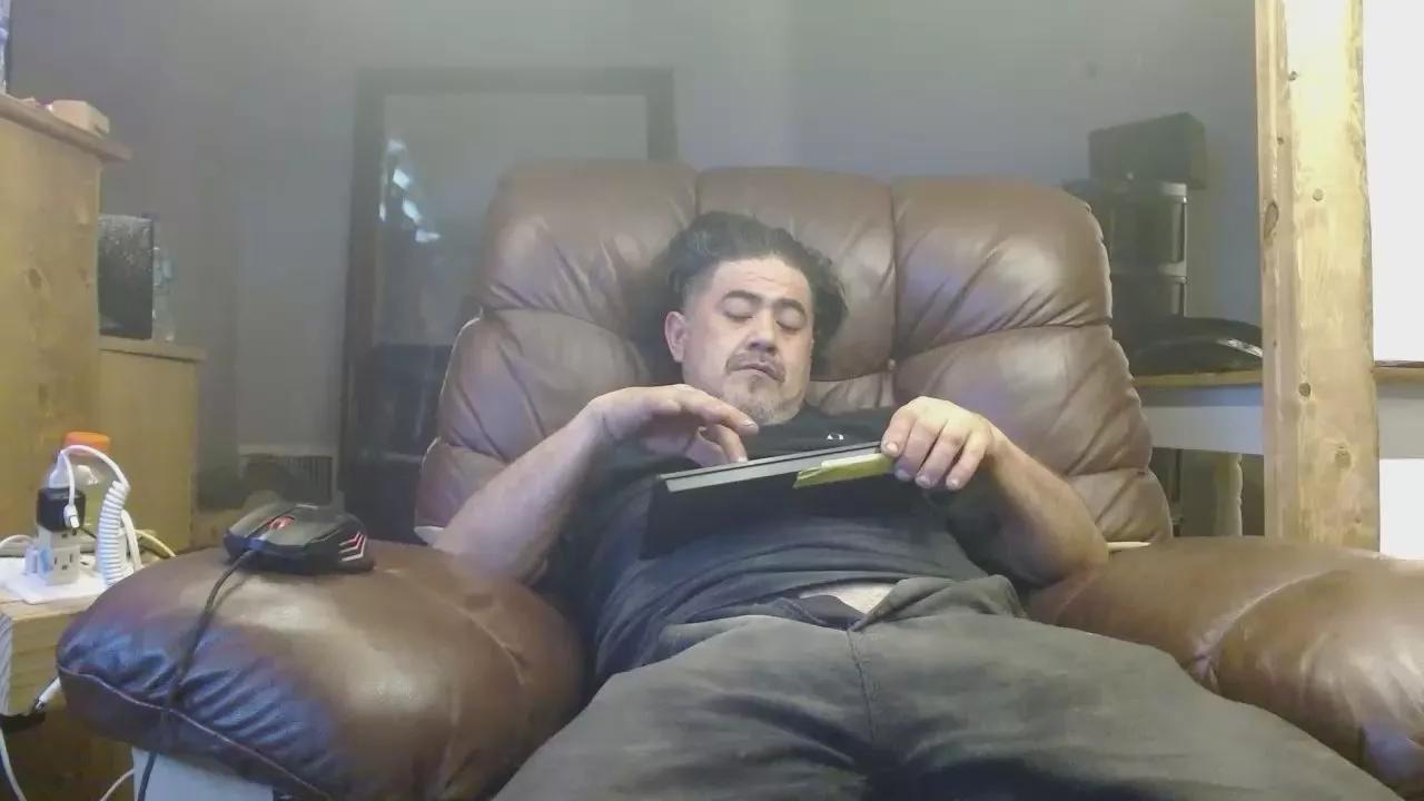 HughJanis on Cam4 
