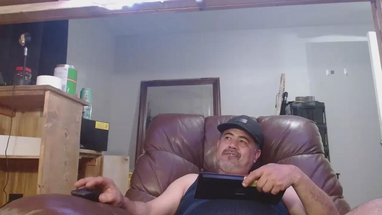 HughJanis on Cam4 