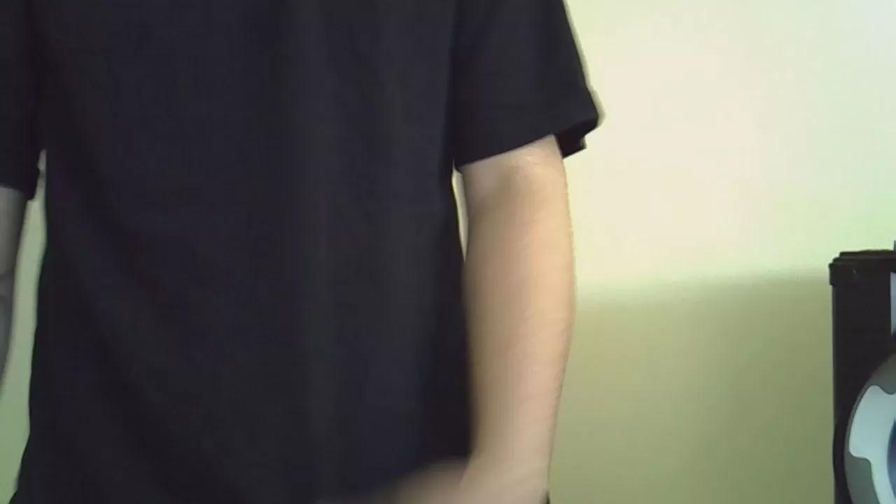 hung_twink20cm on Cam4 