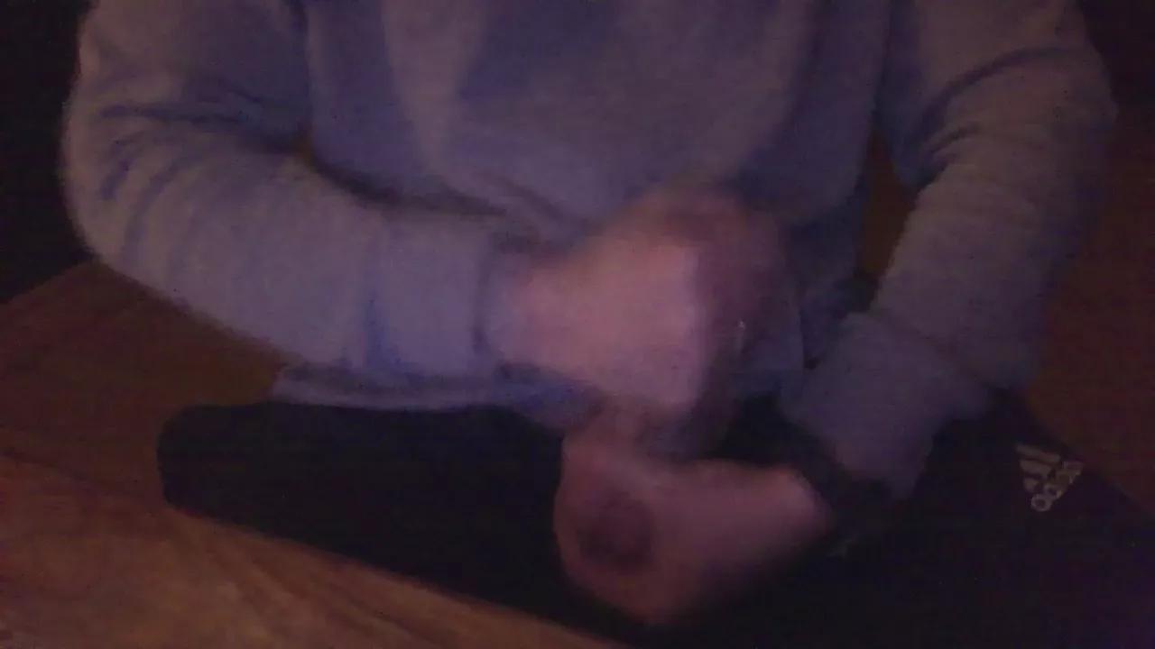 hungbln on Cam4 