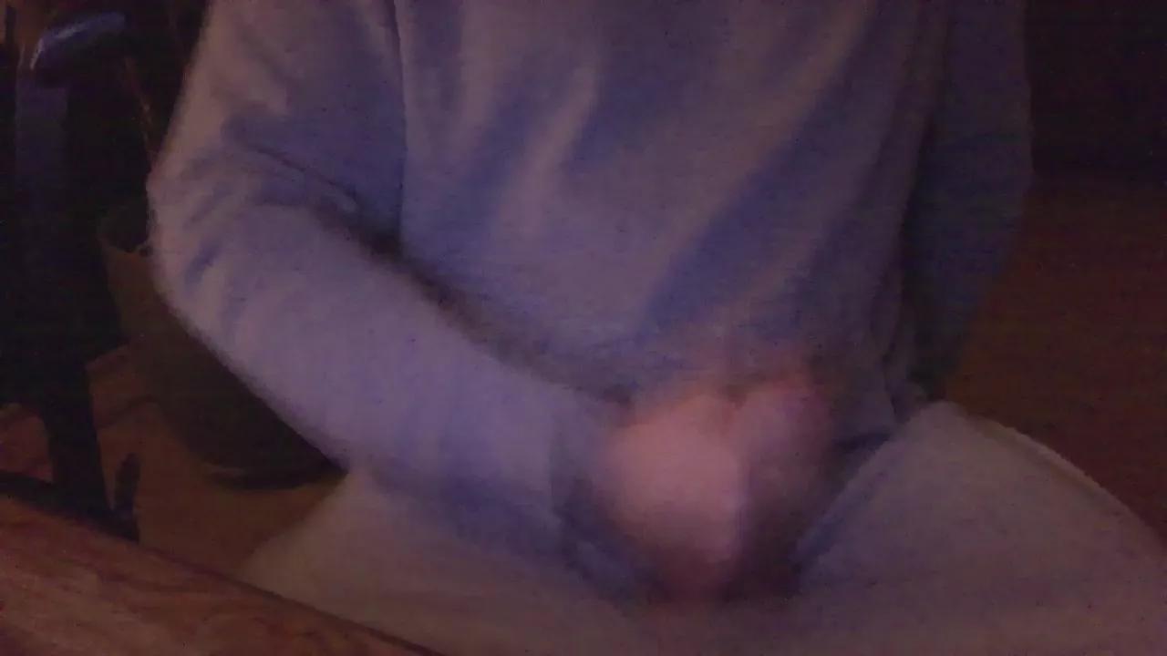 hungbln on Cam4 