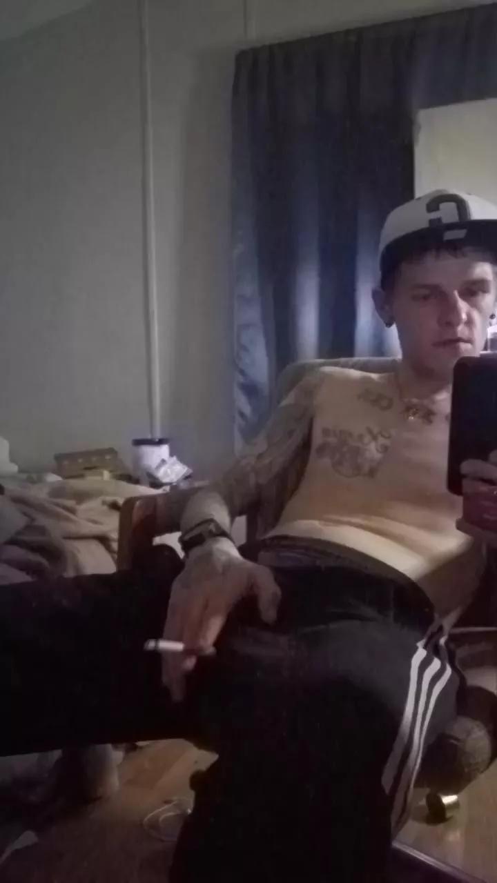 HungHerb1992 on Cam4 