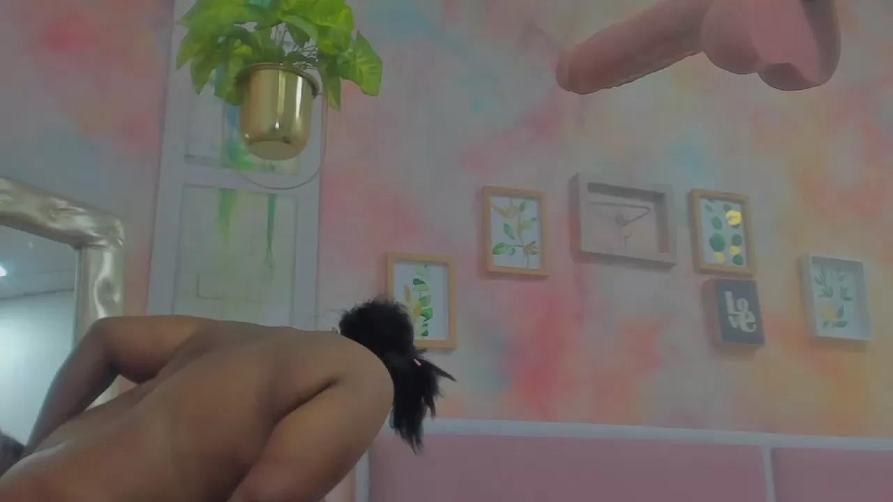 idiris_bigg on Cam4 