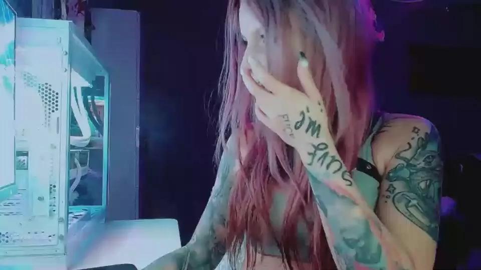 Offline InesDesire on Cam4