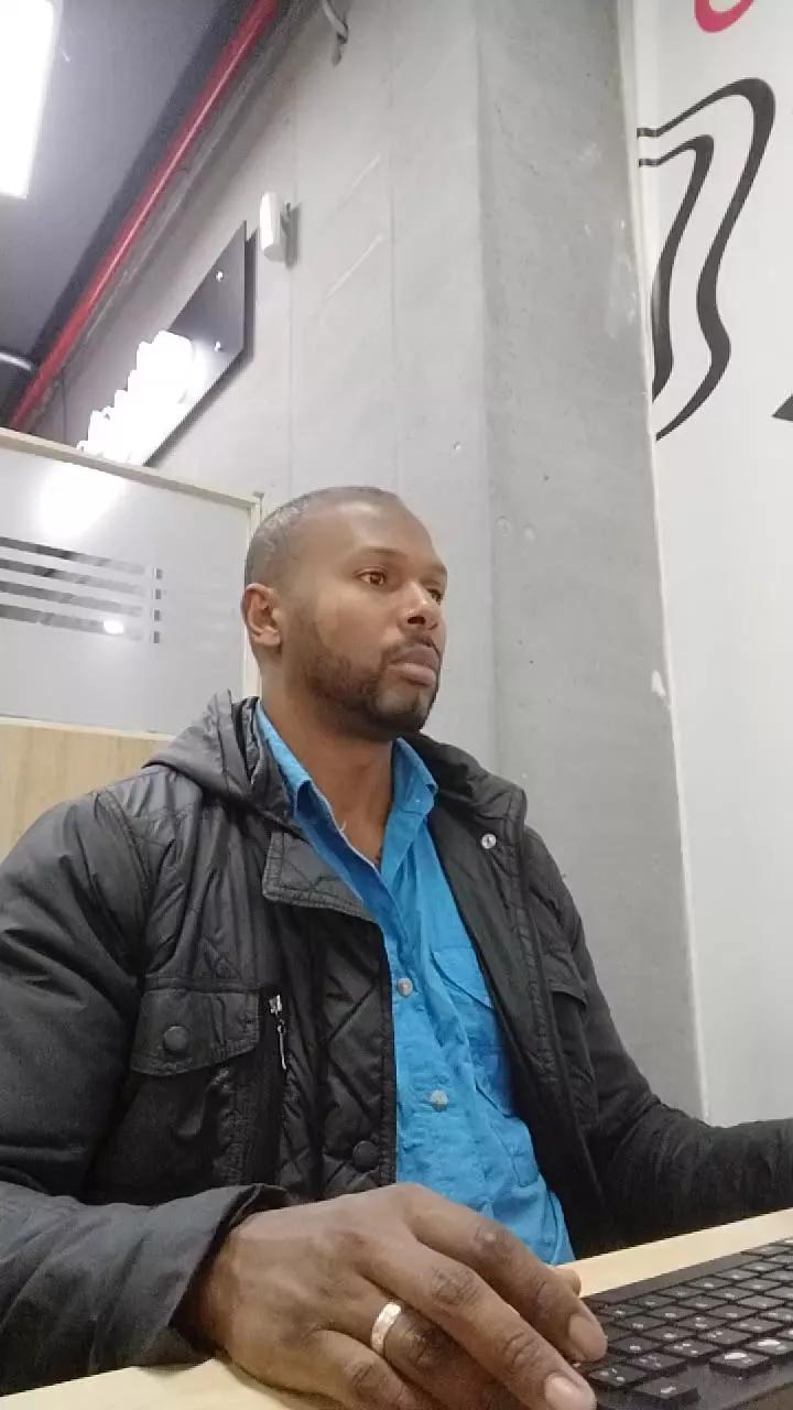 irey_negro on Cam4 