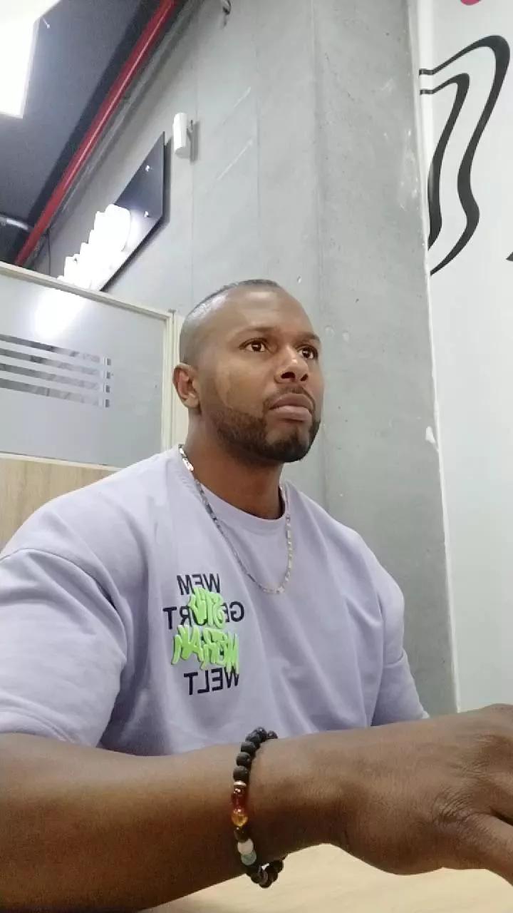 irey_negro on Cam4 