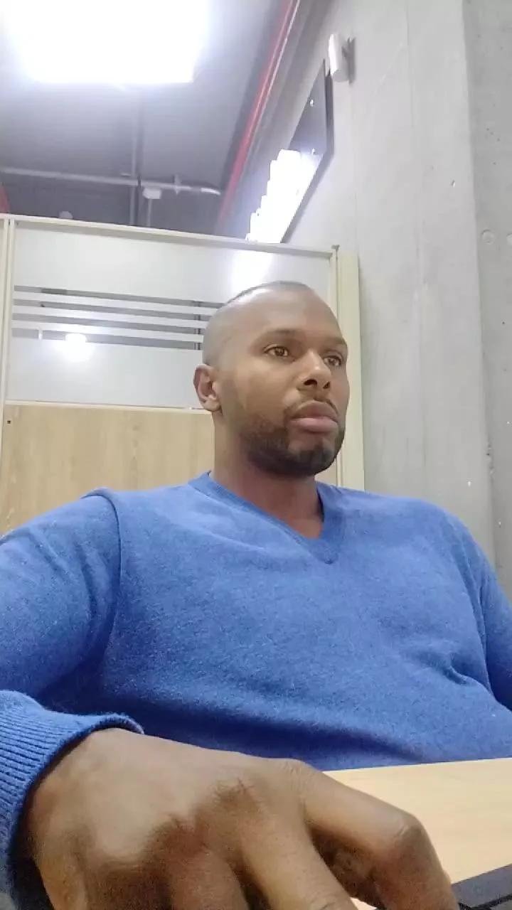 irey_negro on Cam4 