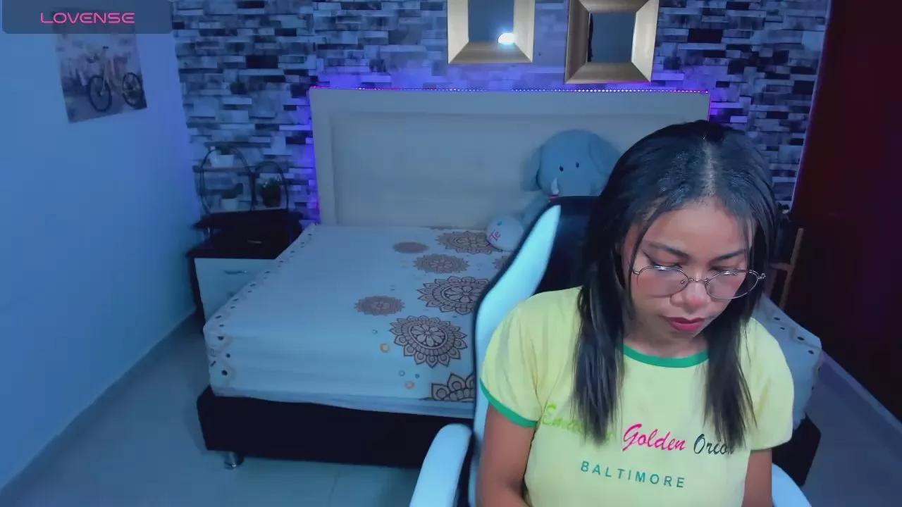 Iris_Evanss on Cam4 