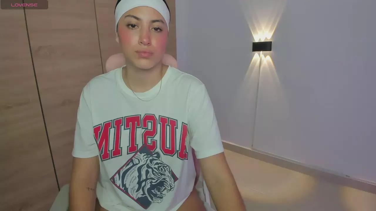 Offline isabela_thomson on Cam4