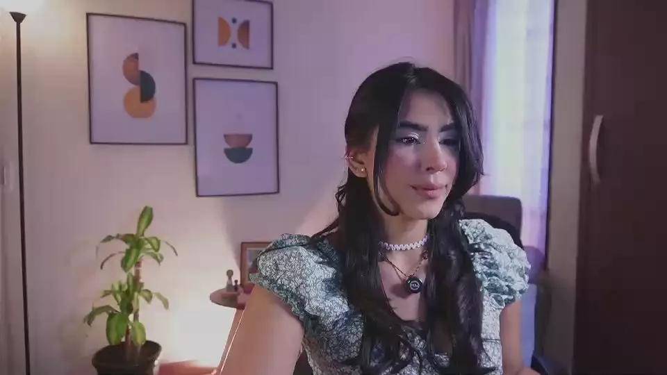 Isabella_dior on Cam4 