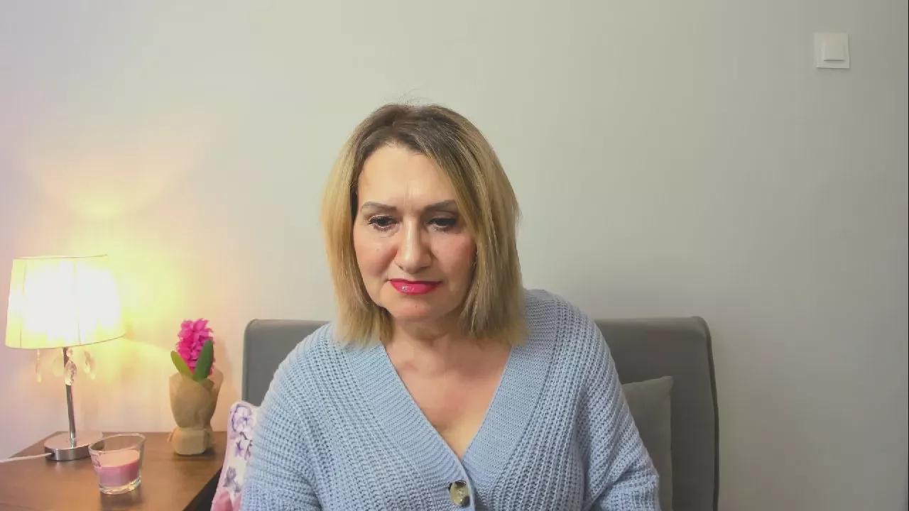 IsabellaMilf on Cam4 