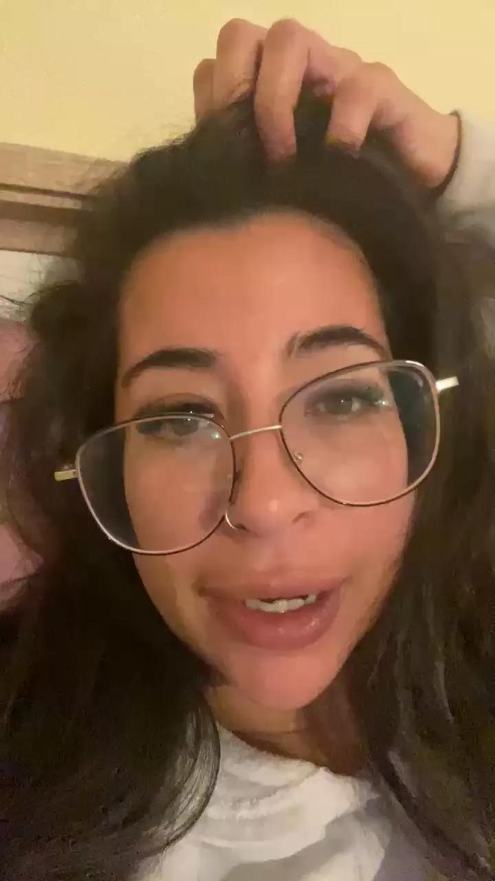 Isapekha on Cam4 