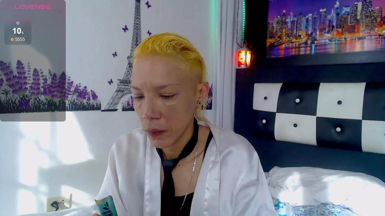 izzy__grey on Cam4 
