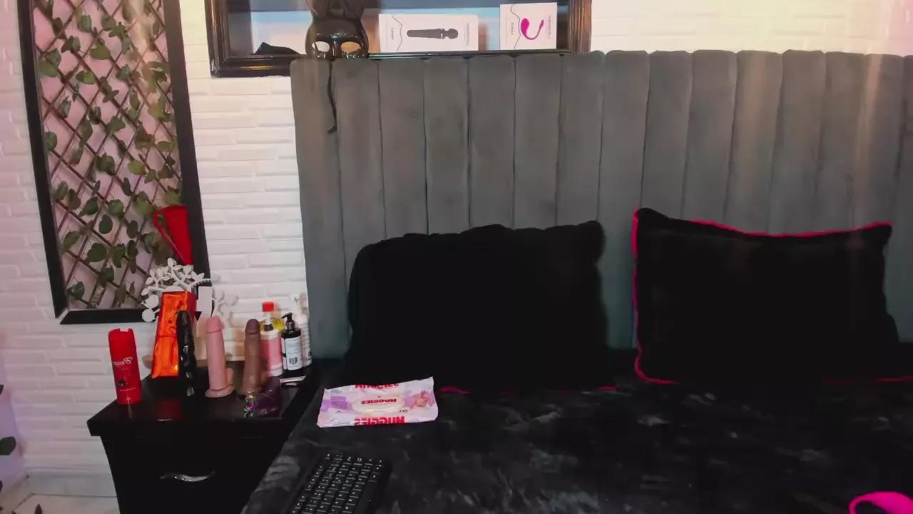 jade_brown_ on Cam4 