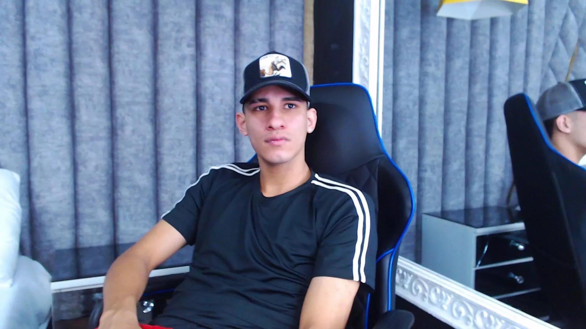 JakeMoxley on Cam4 