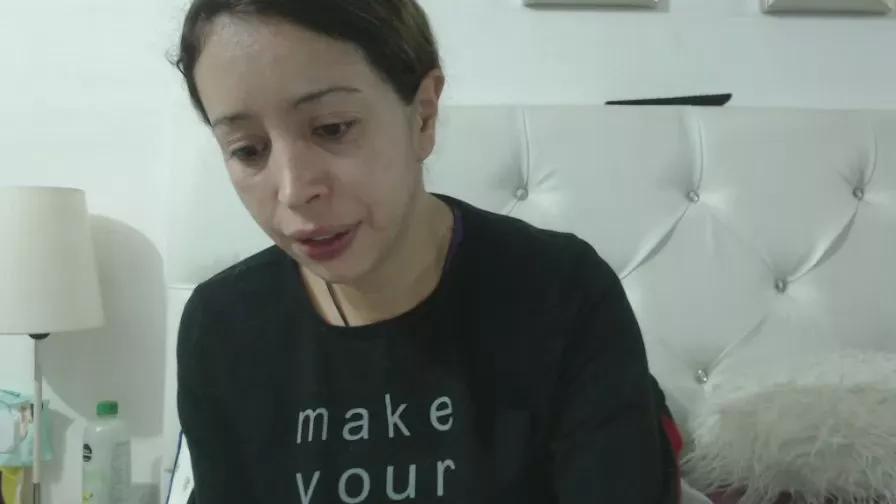 Jeiana4u on Cam4 