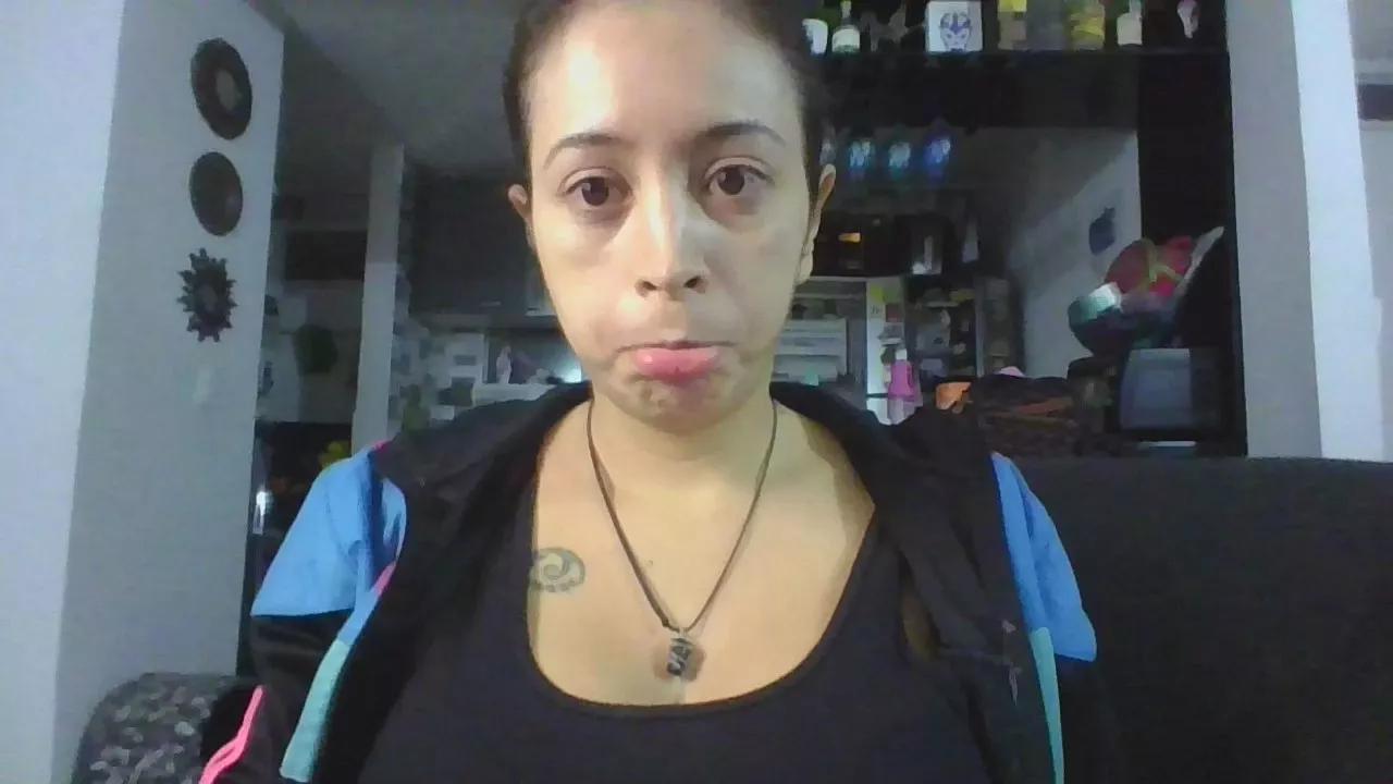 Jeiana4u on Cam4 